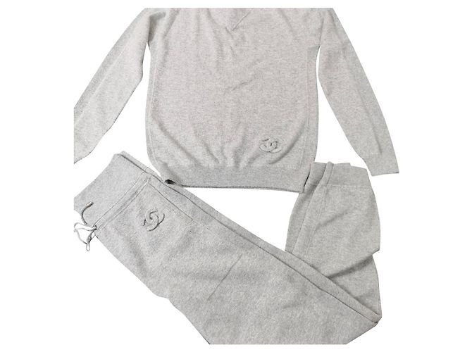 Cambon Traje de pantalón Chanel de cachemira gris