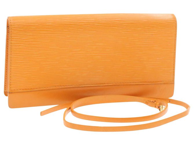 Louis Vuitton Honfleur Naranja Cuero  ref.230539