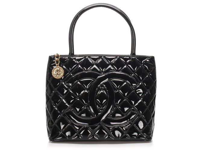 Chanel Black Medallion Patent Leather Tote Bag  ref.230751