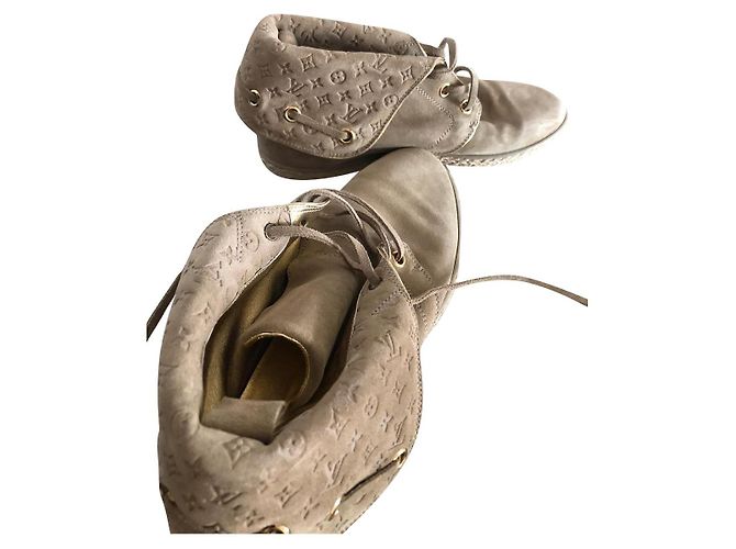 Montsouris Louis Vuitton Espadrilles Monogram Beige Suede
