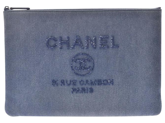 Chanel clutch bag Blue Denim  ref.231141
