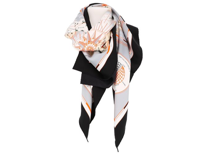 Hermès scarf Multiple colors Silk  ref.231180