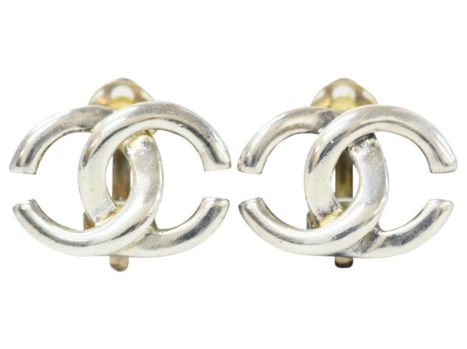 Chanel earring Silvery Silver  ref.231263