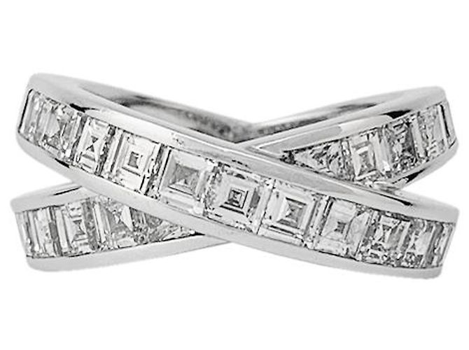 Chopard ring white gold, square diamonds.