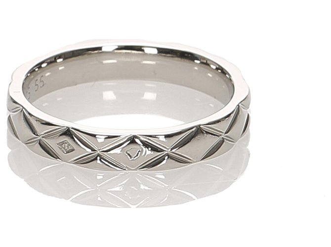 Chanel Silver Matelasse Ring Silvery White gold Metal  ref.231635