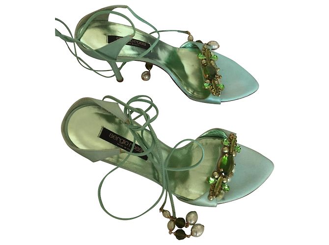 Sergio Rossi Sandalen aus Satin Hellgrün