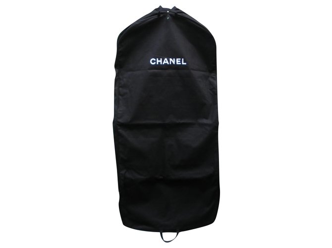 Chanel Bolsa de viaje Negro Lienzo  ref.231877