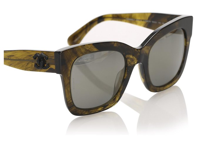 Chanel Brown runde getönte Sonnenbrille Braun Kunststoff  ref.232110