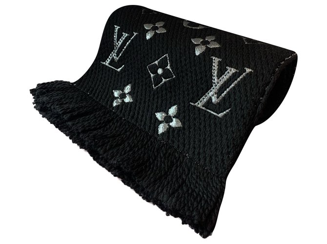 Louis Vuitton Logomania shawl Black Wool  ref.232241