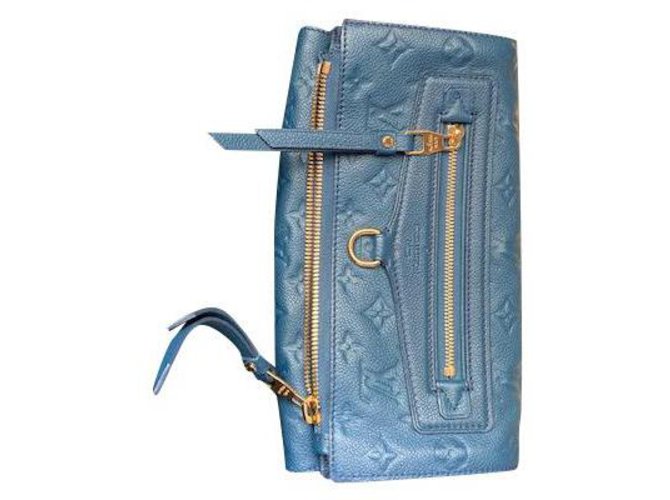 Petillante Louis Vuitton Pochette Espumante Couro Empreinte Orage Azul  ref.232875