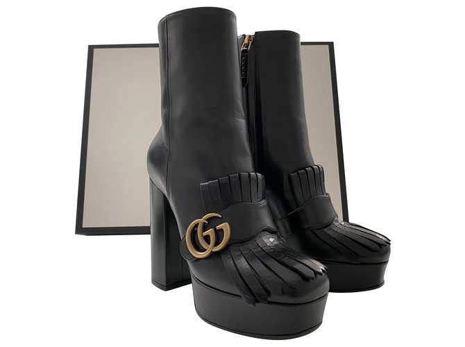 GUCCI Marmont fringed GG logo. Black Leather  ref.232921