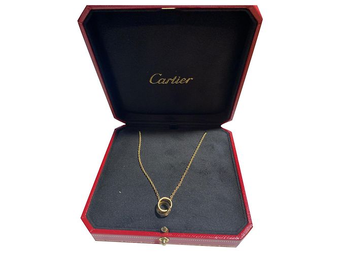 Collar Cartier Interlocking LOVE en oro amarillo 18K Gold hardware