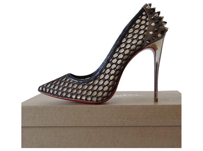 Christian Louboutin Heels Multiple colors Cloth  ref.233045