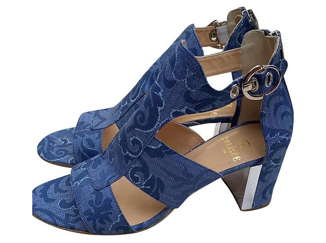 Autre Marque Sandali in pelle blu 38