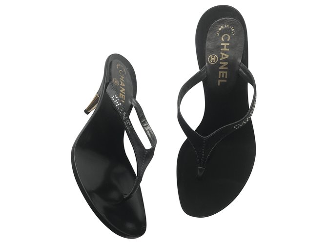 Chanel Leather & Satin Thong  Heels Black  ref.233121