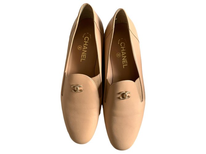 Chanel Flats Beige Leather  ref.233129