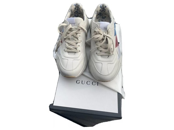Gucci sneakers Cuir Cuir vernis Blanc cassé  ref.233417