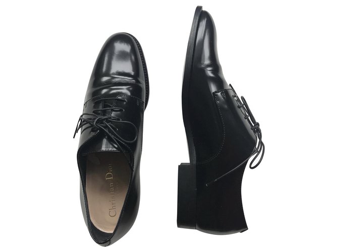 BARNEYS NEW YORK BLACK MADE IN ITALY PLAIN TOE LACE UP LEATHER SHOES SIZE  9.