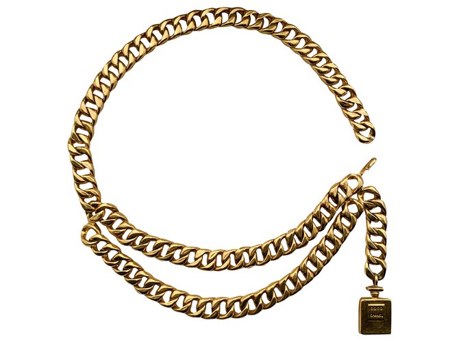 Chanel lined row chain belt with pompom N °5 Golden Metal  ref.233647