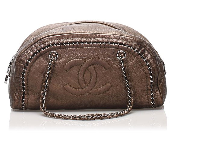 Chanel Brown Luxe Ligne Leather Handbag Dark brown Metal Pony-style calfskin  ref.234111