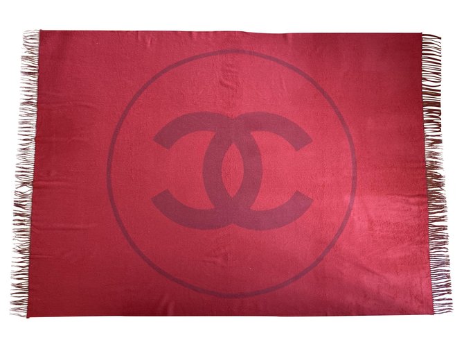 Chanel Presentes VIP Vermelho Casimira  ref.234542