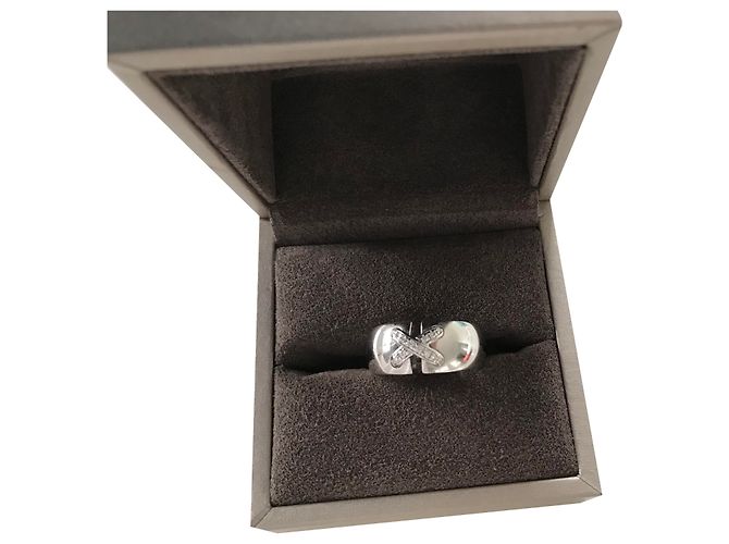 Autre Marque Lined Diamond Link Ring Weißgold Silber Hardware 