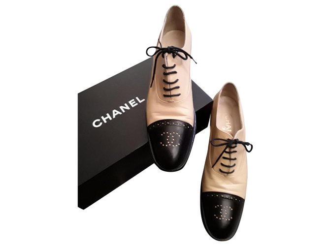Chanel Richelieu derbies Beige Leather  ref.235202