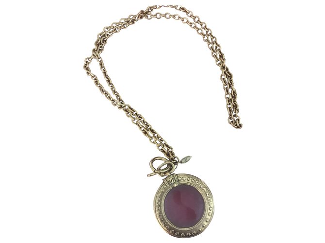 Vintage Chanel magnifying necklace Golden  ref.235499