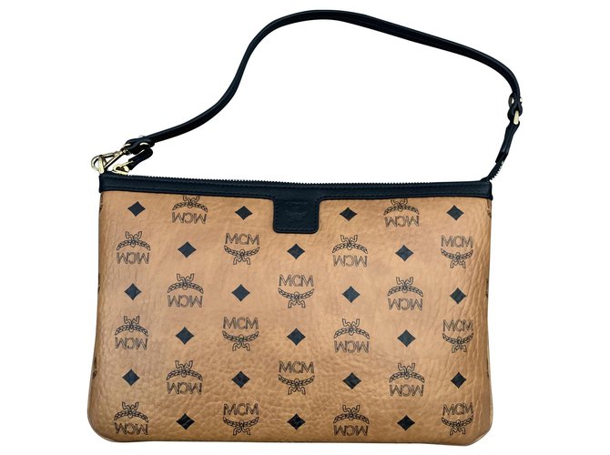 MCM Handbags Leather ref.235562 - Joli Closet