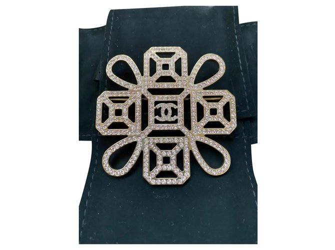 Cambon Chanel Earrings and brooch Golden Metal  ref.235866