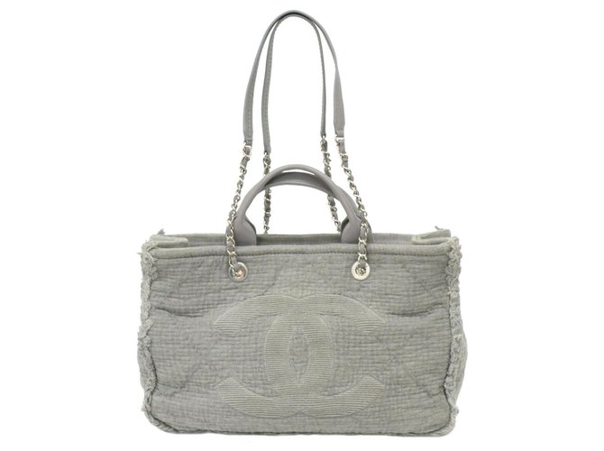 Chanel GST (grand shopping tote) Grey Cloth  ref.236130