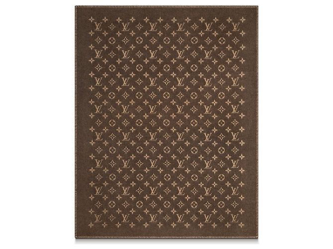 Louis Vuitton LV Neo Monogram Blanket New Brown