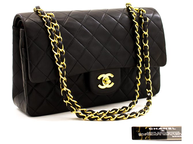 Chanel 2.55 solapa forrada 10Bolso de hombro con cadena de piel de cordero negro Cuero  ref.236236