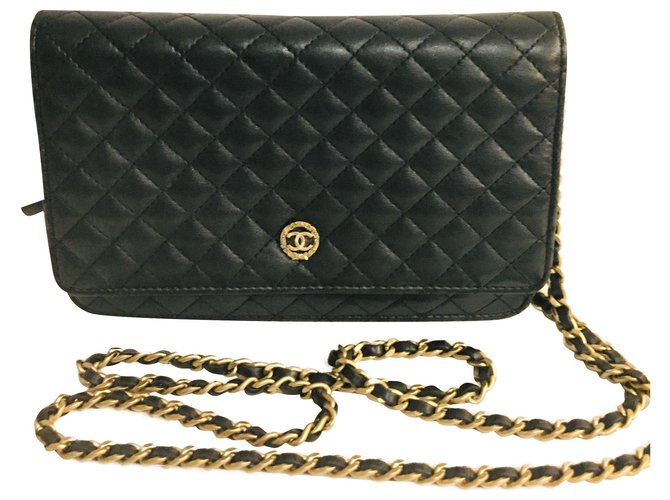 Wallet On Chain Chanel WOC - Brieftasche an Kette Schwarz Leder  ref.236379