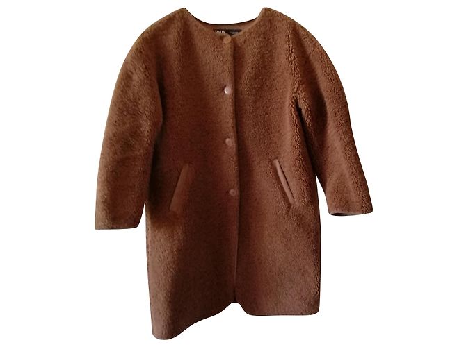 Abrigo Teddy Zara camel Castaño