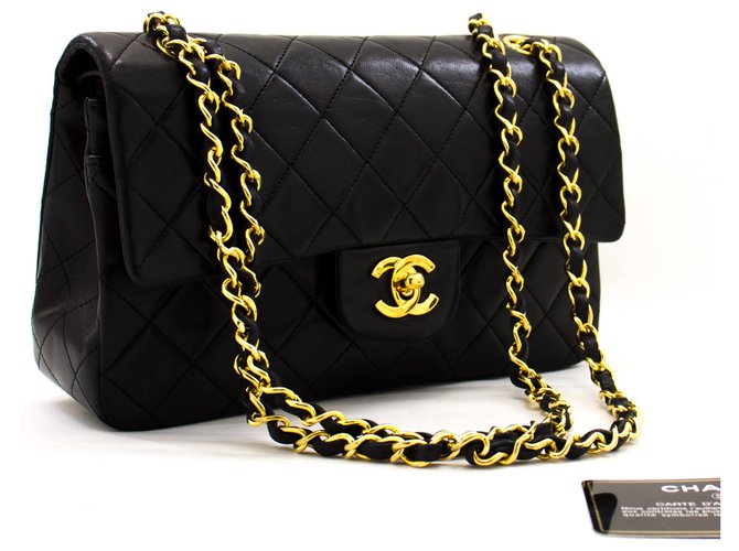 Bolsa clássica Chanel em pele de cordeiro preta Preto Couro  ref.330315