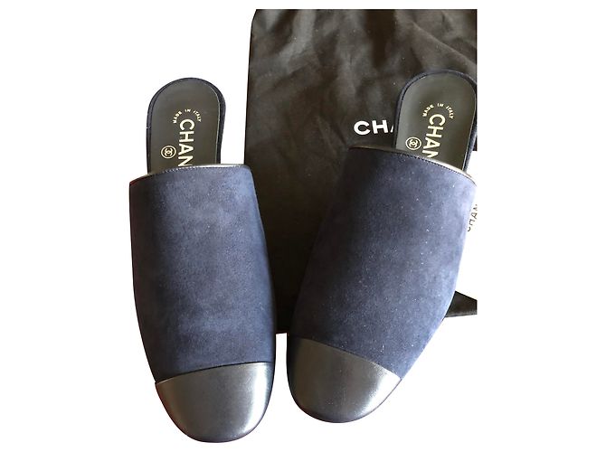 Chanel CC leather heel mules black