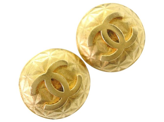 Chanel earring Yellow Gold-plated  ref.236807