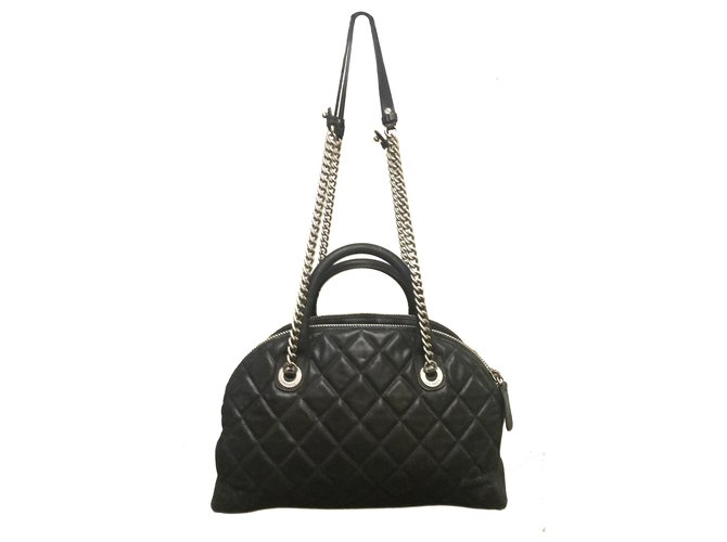 Chanel Matelassé Black Leather  ref.236905