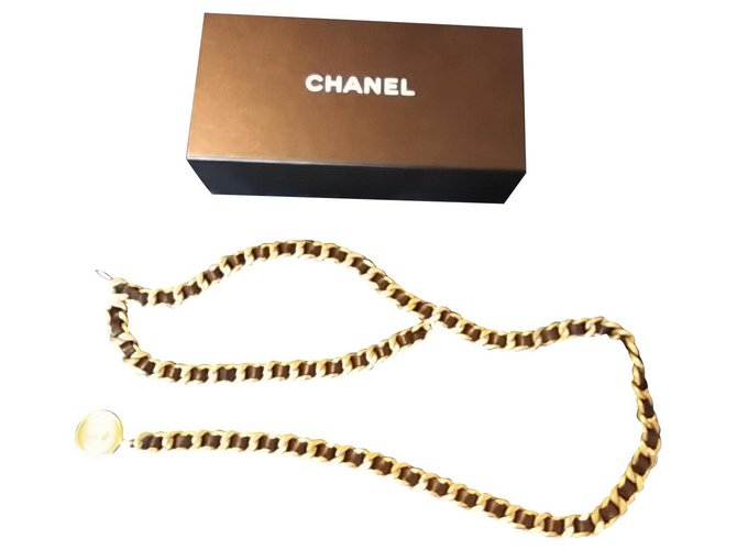 Chanel Cintos Preto Dourado Couro Metal  ref.237093