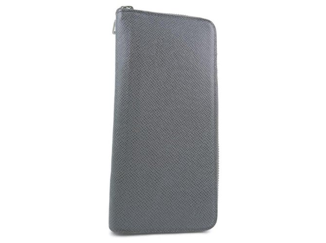 Louis Vuitton Zippy Wallet Grey Leather  ref.237357