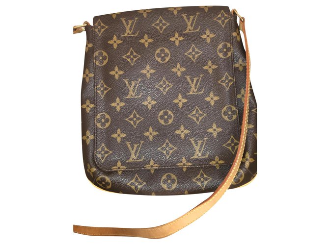 Louis Vuitton musette salsa Brown Leather  ref.237572