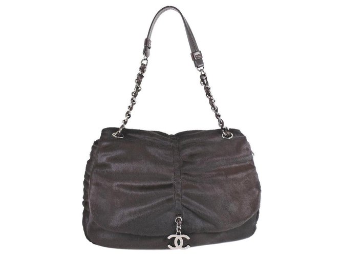 Chanel Handtasche Schwarz Leder  ref.237671