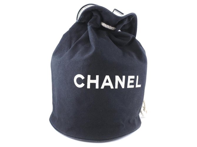 Chanel backpack Black Leather  ref.237690