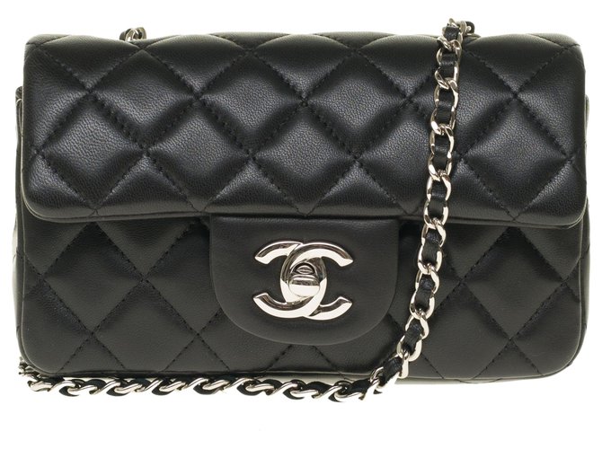Splendid Chanel Timeless Extra mini rectangle handbag in black nappa leather, Garniture en métal argenté, new condition!  ref.237957
