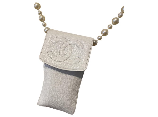 Bolsa para teléfono Chanel Vintage Blanco Cuero  ref.238171