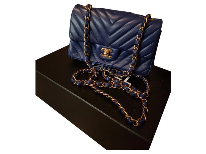 Timeless Chanel Mini aba Azul Pele de cordeiro  ref.238266