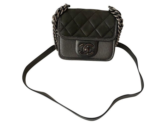 Timeless Chanel Cinza antracite Couro  ref.238756
