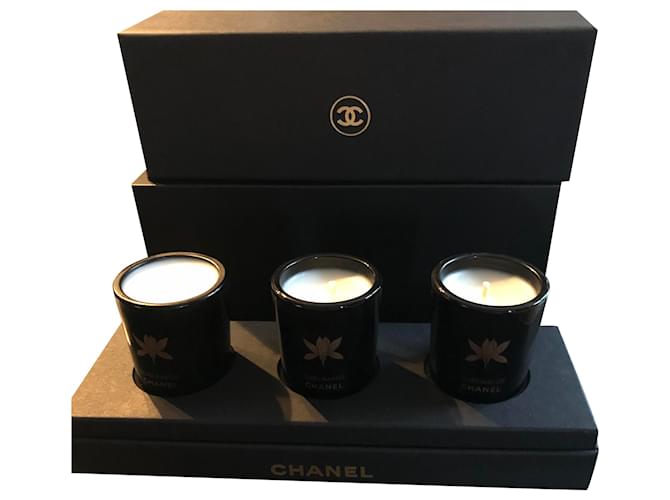 Cambon Chanel Exibição de três velas Preto Cerâmico  ref.239055