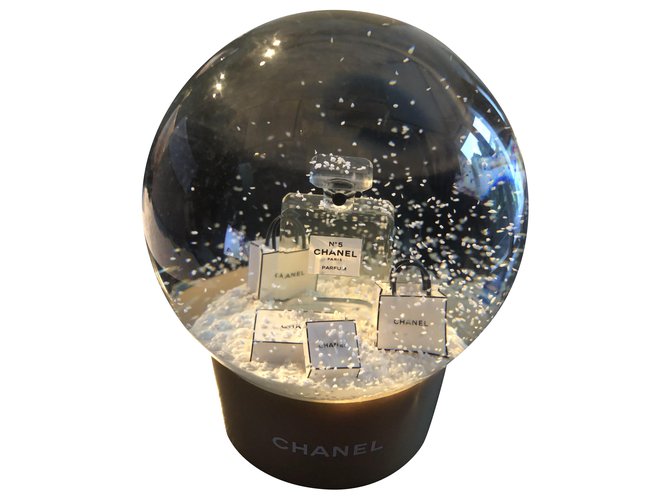 Chanel Globe de Noël  ( boule à secouer) Verre Doré  ref.239061